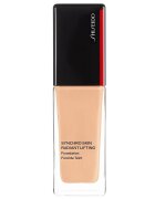 Shiseido Tekoči Puder Radiant Lift Foundation 240 Tekoča Podlaga 30 ml