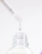 A-Derma Epitheliale Ultra Repair VIT C+ Radiance Repairing Serum regeneracijski in posvetlitveni serum z vitaminom C 30 ml