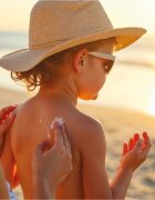 A-Derma Protect Kids Children Lotion zaščitni losjon za sončenje za otroke SPF 50+ 250 ml