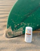 A-Derma Protect X-Trem Invisible Stick zaščitna paličica za občutljive predele kože SPF 50+ 8 g
