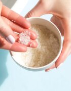 Ahava Dead Sea Salt Calming Lavender mineralna sol za kopel iz Mrtvega morja 907 g