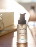 Ahava Hyaluronic Acid Serum vlažilni serum za obraz s hialuronsko kislino 30 ml