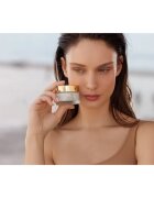 Ahava MultiVitamin vlažilna dnevna krema za učvrstitev kože SPF 30 50 ml