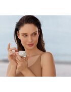 Ahava MultiVitamin vlažilna dnevna krema za učvrstitev kože SPF 30 50 ml