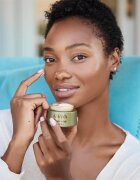 Ahava Safe Retinol hranilna krema proti gubam z retinolom 50 ml
