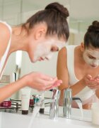 Ahava Time To Clear blatni piling za obraz 100 ml