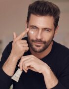 Ahava Time To Energize Men pomlajevalna krema za predel okoli oči za moške 15 ml