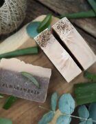 Almara Soap Hair Care Dry Hair trdi šampon za lomljive in izčrpane lase 90 g