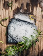 Almara Soap Natural Black As My Soul naravno trdo milo za mastno in problematično kožo 90 g