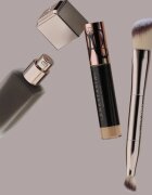 Anastasia Beverly Hills Impeccable Foundation & Face Brush obojestranski univerzalen make-up čopič 1 kos