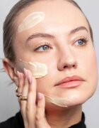 Antipodes Aura Manuka Honey Mask čistilna in pomirjajoča maska za obraz z medom 75 ml