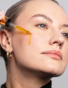 Antipodes Divine Face Oil Rosehip & Avocado Oil zaščitni serum proti prvim znakom staranja kože 30 ml