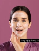 Apivita Express Beauty Brightening Face Mask Artichoke intenzivna vlažilna maska z AHA 2x8 ml