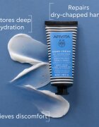 Apivita Hand Care Hand cream for Dry-Chapped Hands intenzivna krema za roke z vlažilnim učinkom 50 ml