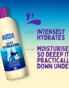 Aussie Deep Hydration Shampoo intenzivno vlažilni šampon 300 ml