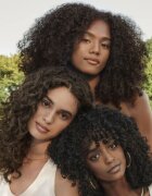 Aveda Be Curly Advanced™ Curl Perfecting Primer pršilo za definicijo valov 200 ml