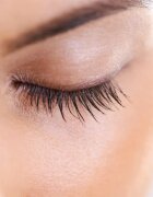 Avène Couvrance High Tolerance maskara za občutljive oči odtenek Black 7 ml