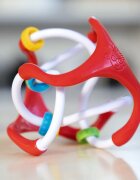 Baby Einstein Slide & Swirl™ senzorična žogica 3m+ 1 kos