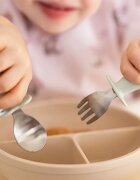 BabyOno Be Active Stainless Steel Spoon and Fork pribor za otroke Beige 12m+ 2 kos