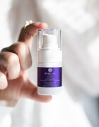 BasicLab Cosmetology Esteticus pomlajevalni serum za predel okoli oči za učvrstitev obraza 15 ml