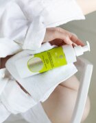 BasicLab Dermocosmetics Dermatis čistilni gel za prhanje proti aknam 300 ml