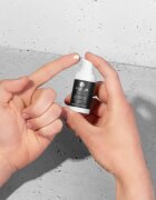 BasicLab Dermocosmetics Masculis gladilna in učvrstitvena krema za predel okoli oči za moške 15 ml