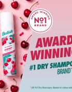 Batiste Fruity & Cheeky Cherry suhi šampon za volumen in sijaj 200 ml