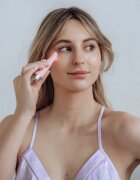 Beautifly B-Blink Blush masažna naprava za okoli oči in ustnic 1 kos