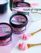 Beauty Jar Cherry Pie sladkorni piling za ustnice 120 g