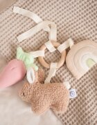 Bieco Activity Toy Bunny Fine kontrastna viseča igrača 1 kos