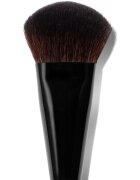 Bobbi Brown Brush Soft Focus FDT čopič za make-up 1 kos