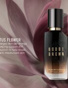 Bobbi Brown Serum Silk Foundation lahki tekoči puder s posvetlitvenim učinkom odtenek Warm Porcelain 30 ml