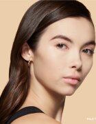 Bobbi Brown Sheer Finish Pressed Powder nežni kompaktni puder odtenek Pale Yellow 9 g