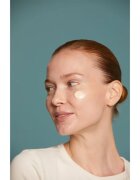 BOUTIJOUR Skin Tint Essence posvetlitveni tonirani fluid SPF 50+ 30 ml