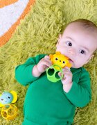 Bright Starts Soother Pals™ Easy-Grasp igrača z grizljajočim delom 3 m+ 2 kos