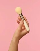 BrushArt Basic Blush brush čopič za rdečilo 1 kos