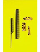 BrushArt Hair Tail comb with a carbon finish glavnik 1 kos
