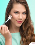 BrushArt Professional B4 Blush brush čopič za rdečilo B4 1 kos