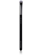BrushArt Professional B9 Smudger brush čopič za točno nanašanje senčil B9 1 kos