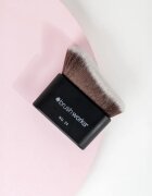 Brushworks Blending Face & Body Brush čopič za obraz in telo kabuki vrsta NO. 24 1 kos