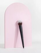 Brushworks Bronzer Brush čopič za bronzer vrsta NO. 10 1 kos