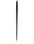 Brushworks Precise Brow poševni čopič za obrvi vrsta NO. 21 1 kos