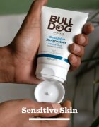 Bulldog Sensitive Duo darilni set za telo in obraz za moške