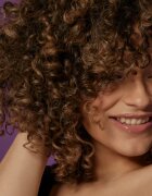 Bumble and Bumble Bb. Curl 3-in-1 Conditioner vlažilni balzam za valovite in kodraste lase 200 ml