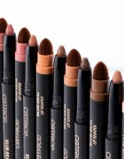 Catrice Blur-Real črtalo za ustnice z učinkom zabrisanja odtenek 020 Snatched 0.8 g