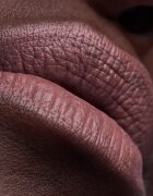 Catrice Blur-Real kremasta šminka z mat učinkom odtenek 020 Blushed Reality 3.5 ml
