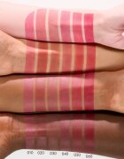 Catrice Blur-Real matirajoča šminka z učinkom zabrisanja odtenek 050 Airy Crush 3 g