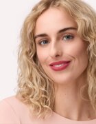 Catrice Blur-Real matirajoča šminka z učinkom zabrisanja odtenek 050 Airy Crush 3 g