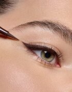 Catrice Calligraph Pro Precise Matt Liner črtalo za oči v obliki flomastra vodoodporna odtenek 020 Espresso Brown 1 ml