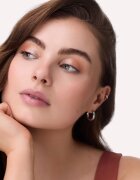 Catrice Diamond Treasures duo senčila za oči odtenek 050 Peach Gleam 2.8 g
